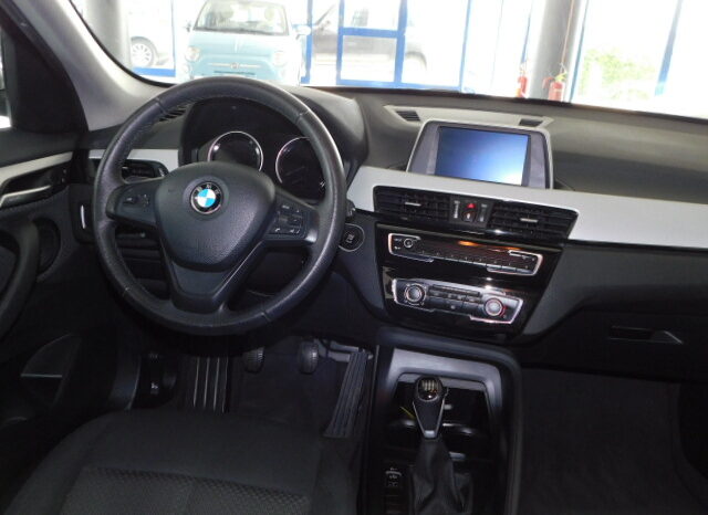Bmw X1 sDrive16d completo