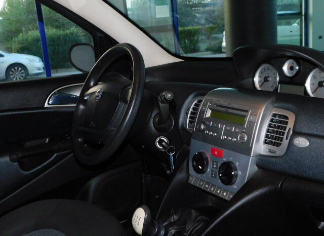 Lancia Ypsilon 1.2 Oro completo