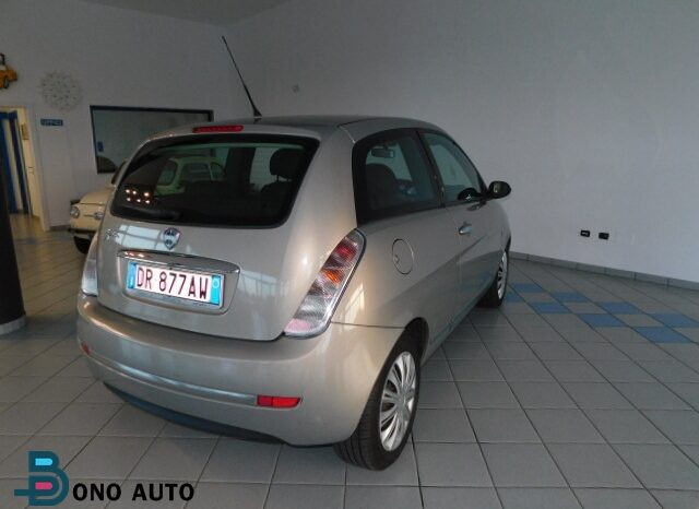 Lancia Ypsilon 1.2 Oro completo