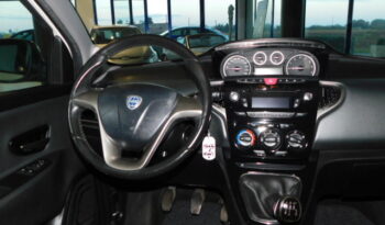 Lancia Ypsilon 0.9 TwinAir 85 CV 5 porte Metano completo