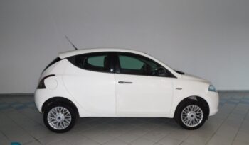 Lancia Ypsilon 0.9 TwinAir 85 CV 5 porte Metano completo